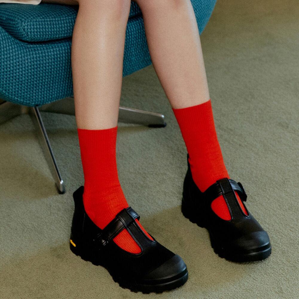 [덴버] 블랙 소가죽 T스트랩 비브람 메리제인 슈즈 (굽높이:4cm)(VKSO2E178BK)