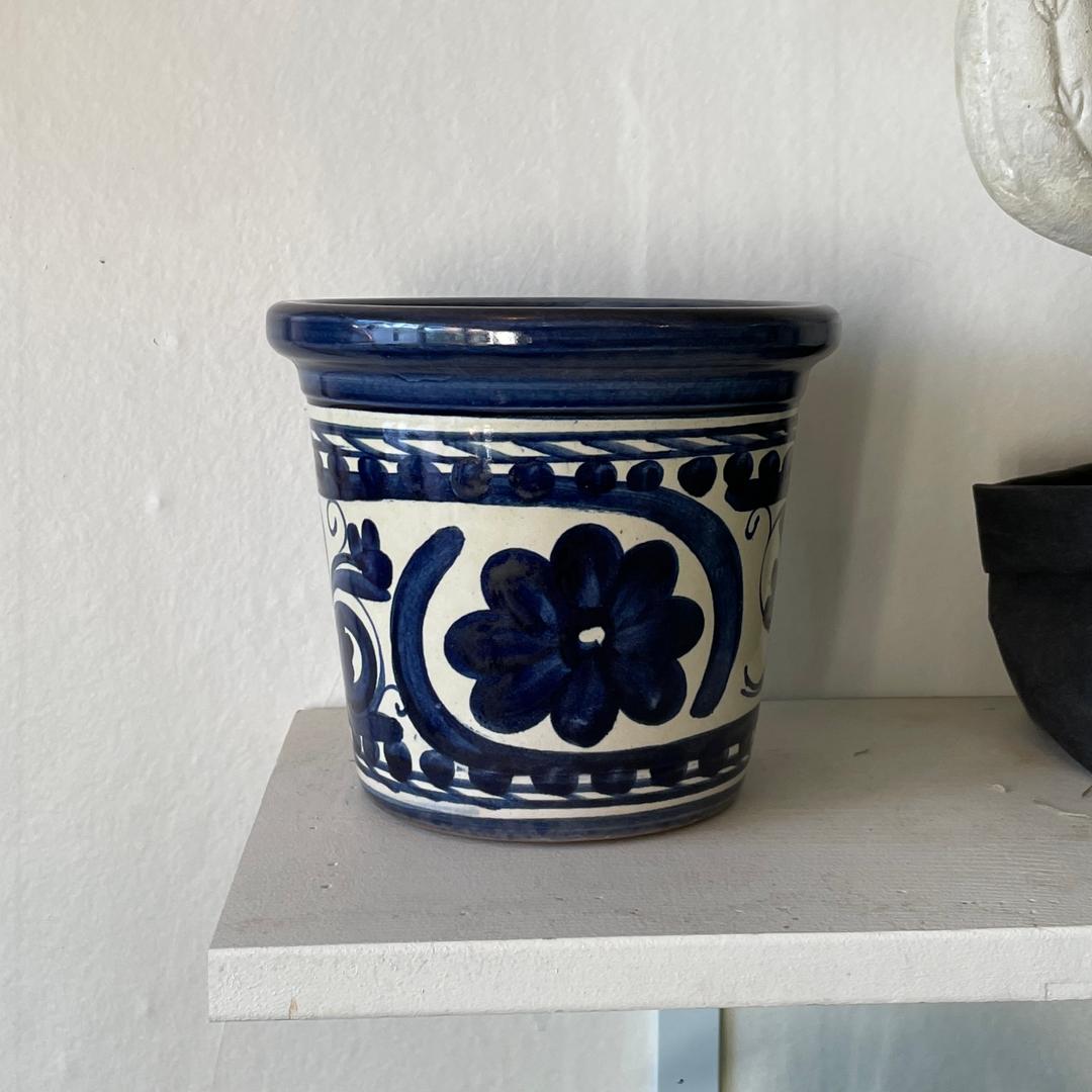 Hand Painting Pot