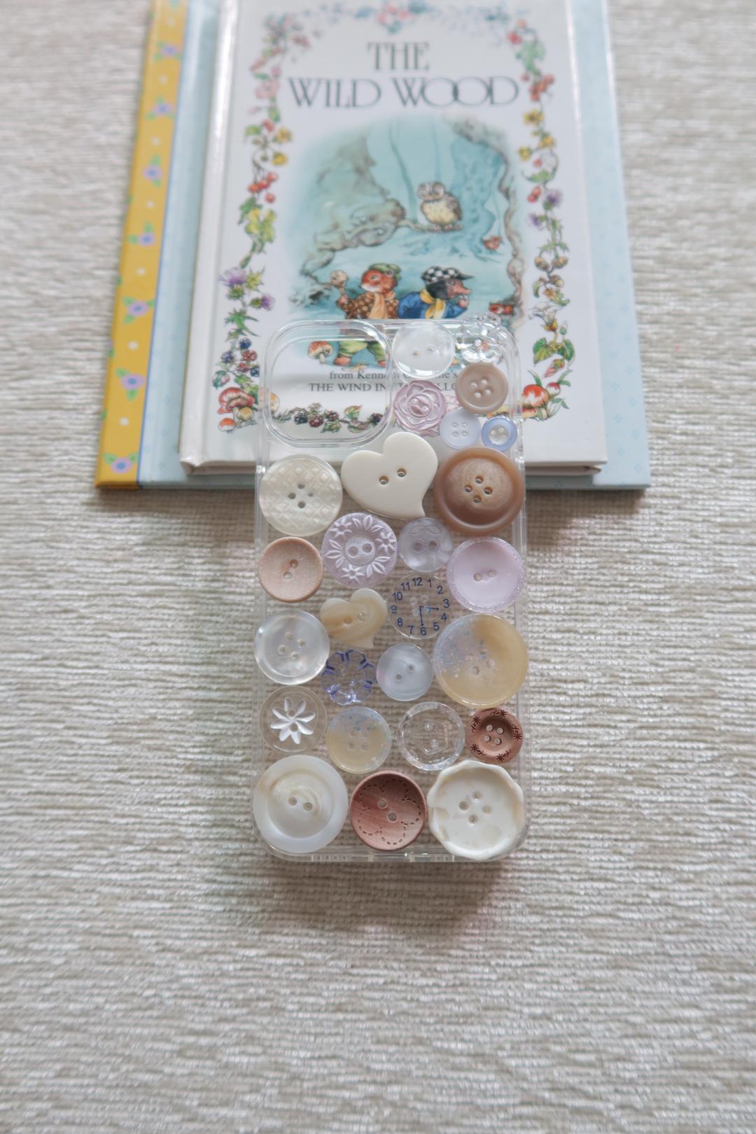 Mood of Lavender Button case