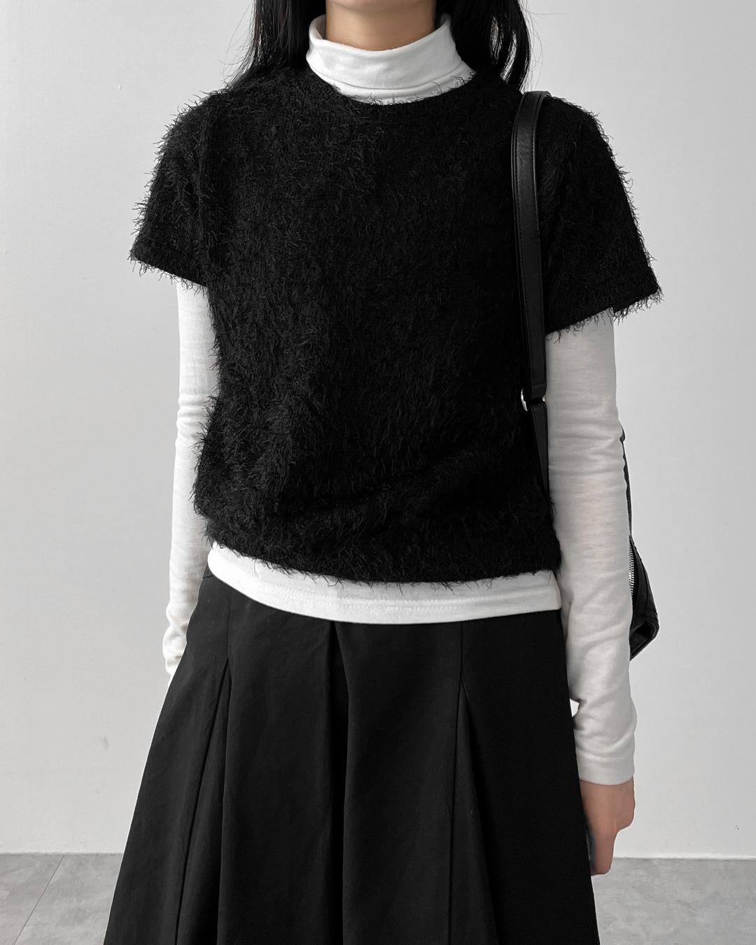 메린 반팔 부클 니트