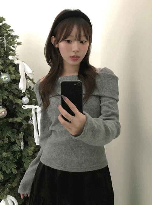 [윈터템☃️]솝트 오프숄더 티셔츠 (4color)