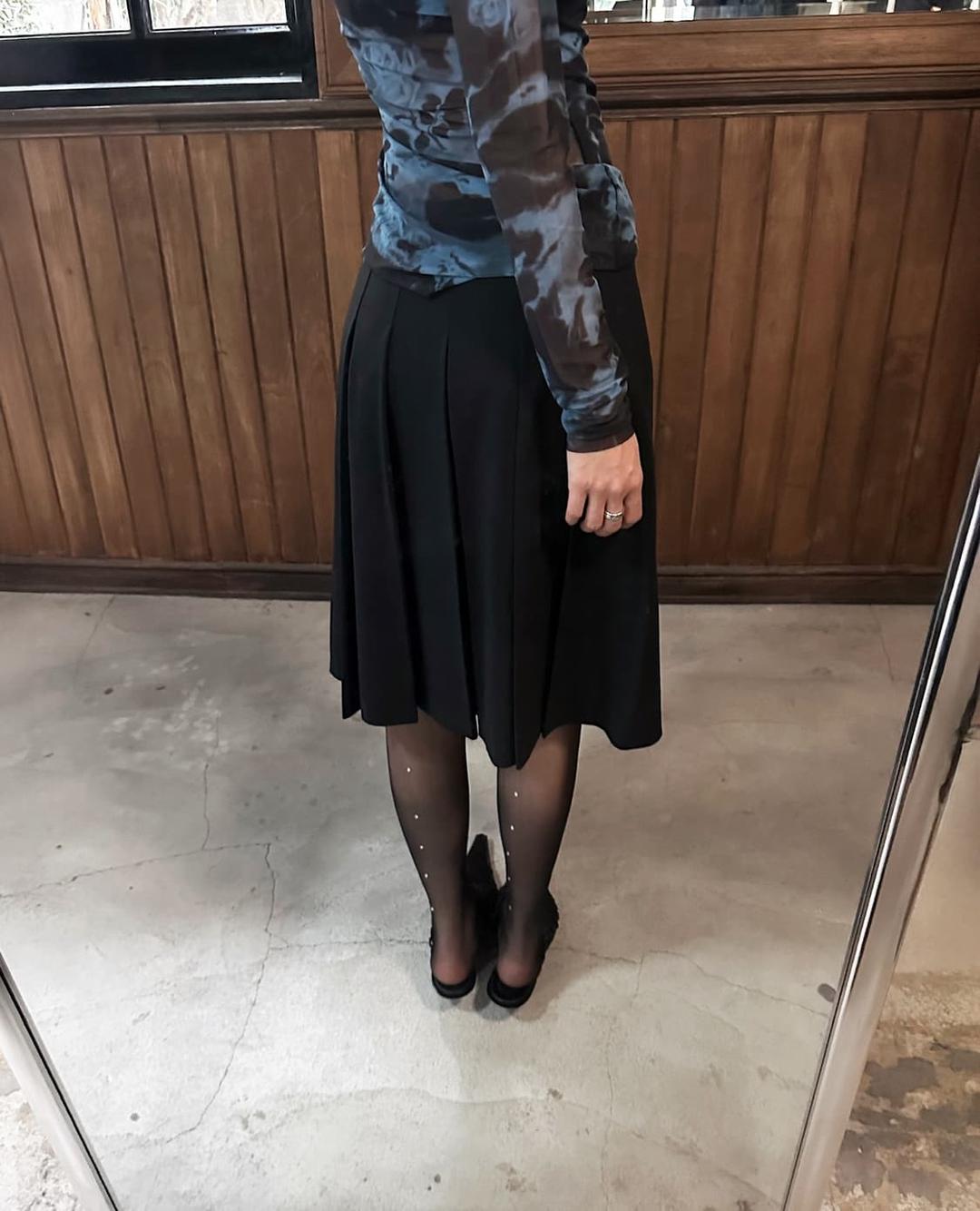 THEORY pleated midi skirt | 후루츠패밀리