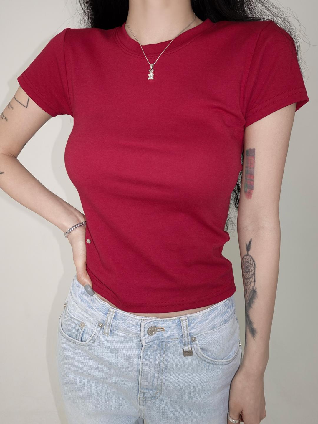 Chewy Basic Round-Neck T
