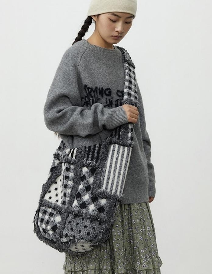 CryingCenter 폴카 도트 스티치 숄더/크로스백 (그레이)