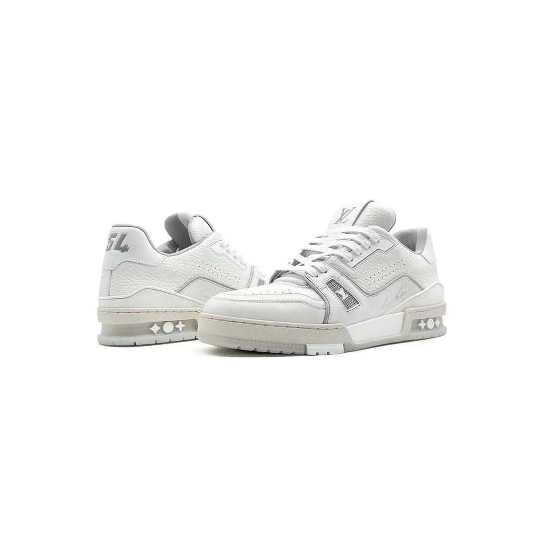 Louis Vuitton Trainer White Signature