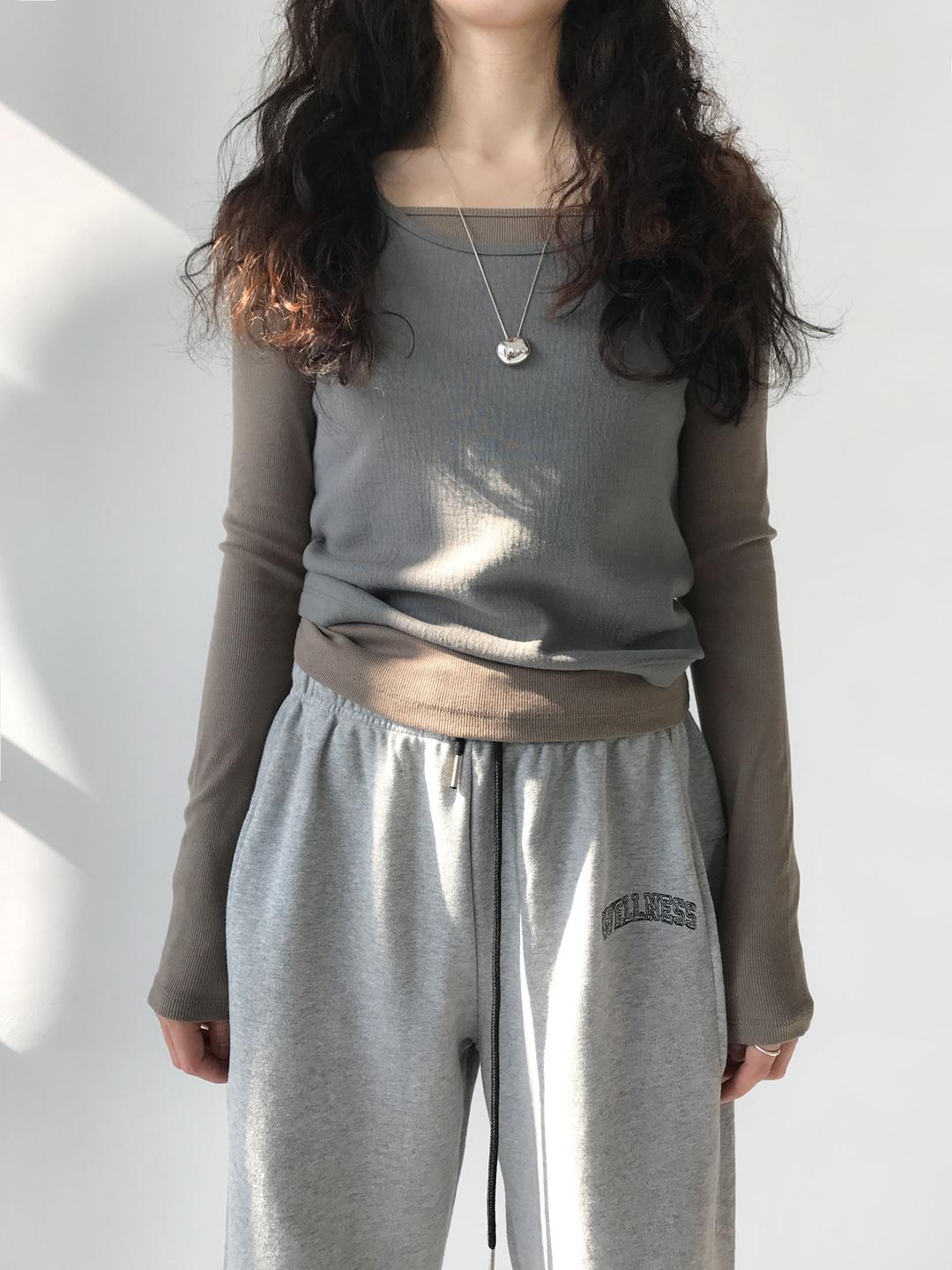 SOFT RIBBED SQUARE NECK TOP IN TAUPE BROWN (3C)