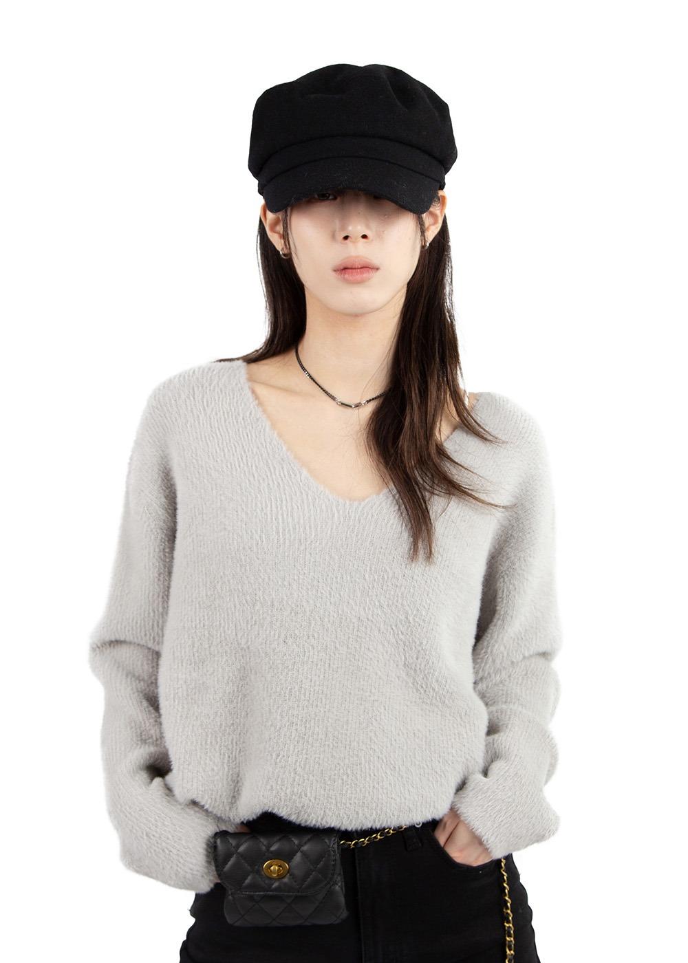 HAIRY V-NECK KNIT