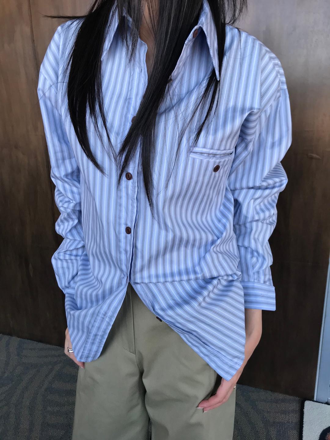 틸다 모드 스트라이프 셔츠