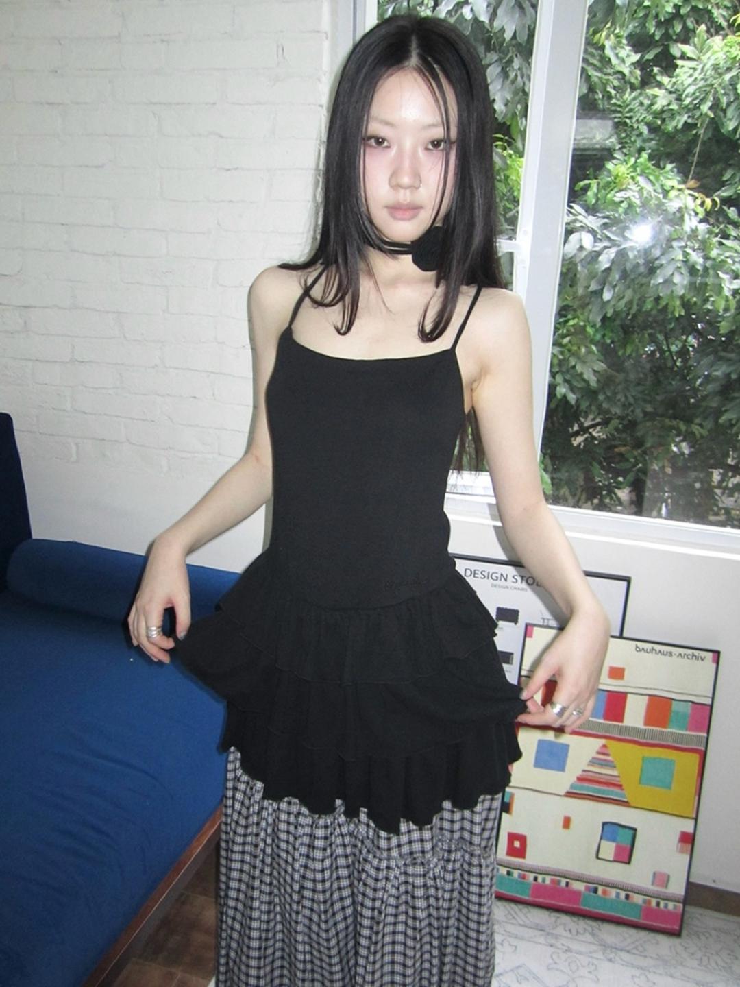 ang:project Shadow Ruffle Dress