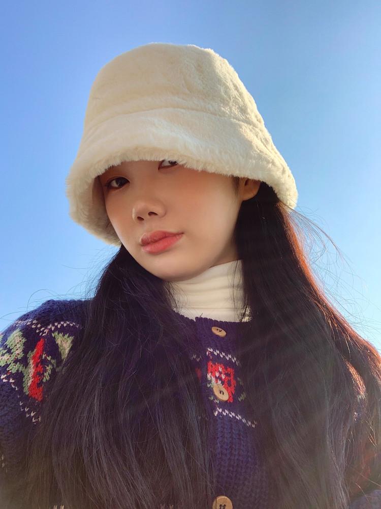 밍크 버킷햇 (black 추가)