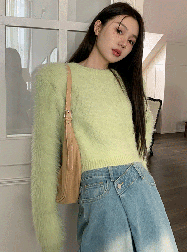 레이크 앙고라 크롭 니트