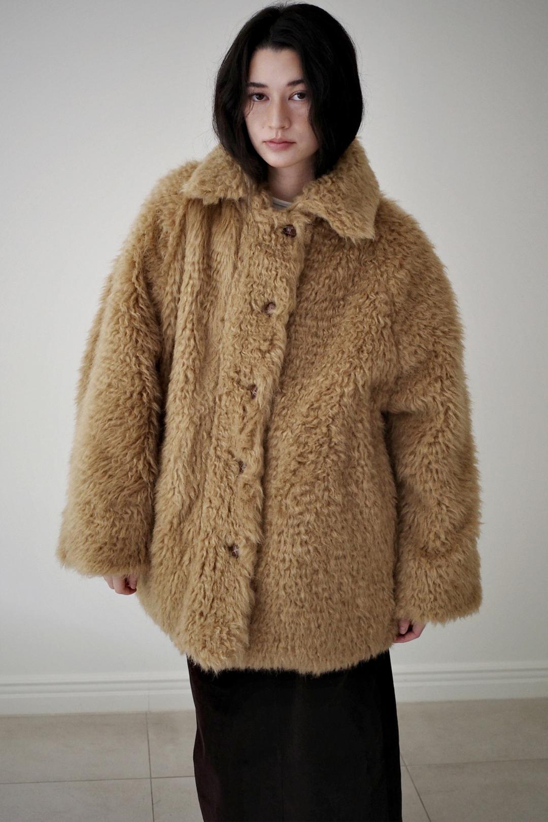 Reversible fur coat, Camel