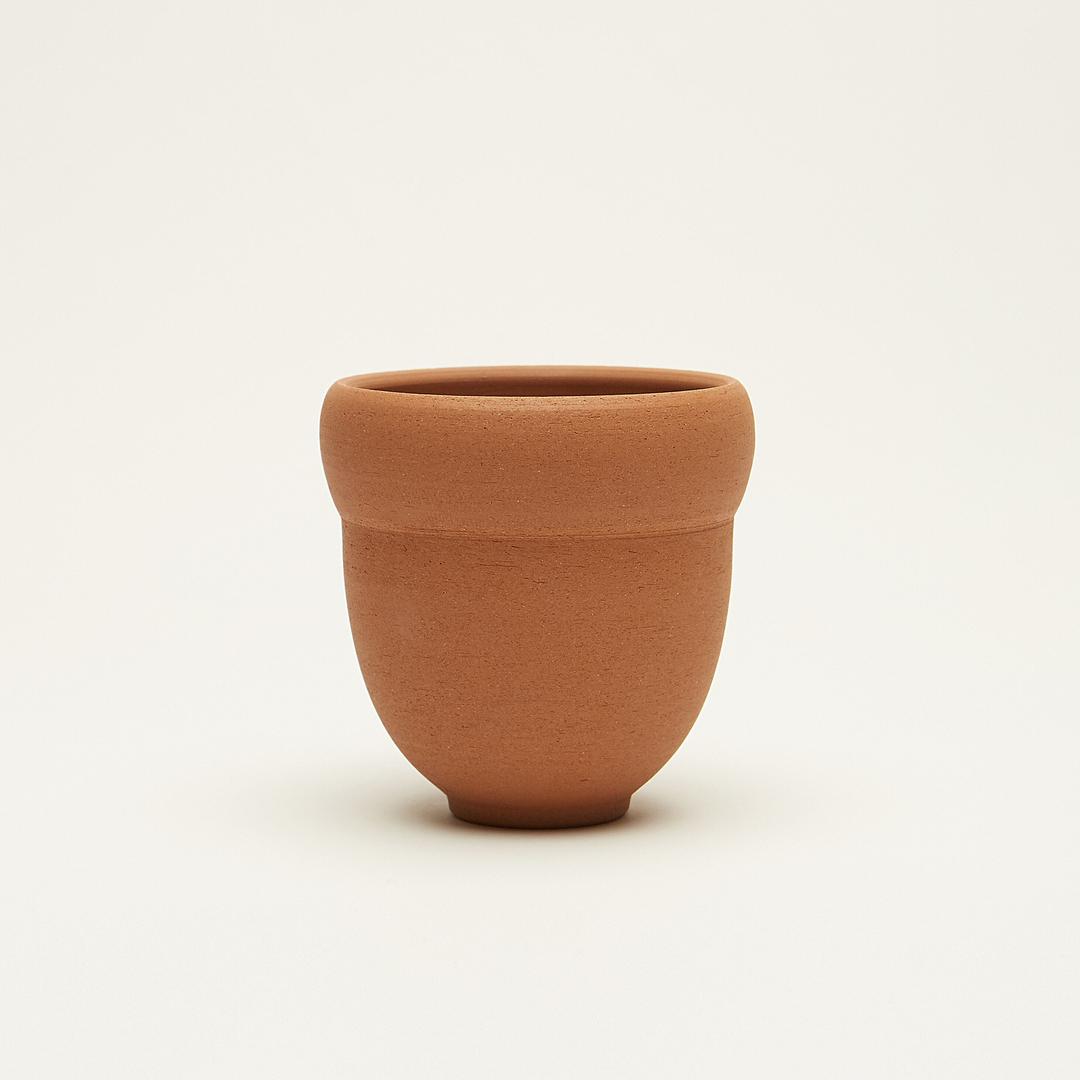 Nut pot