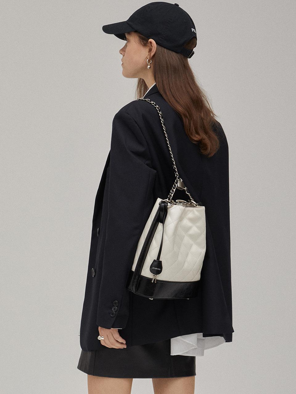 BLOCK QUILTING KARMA_WHITE