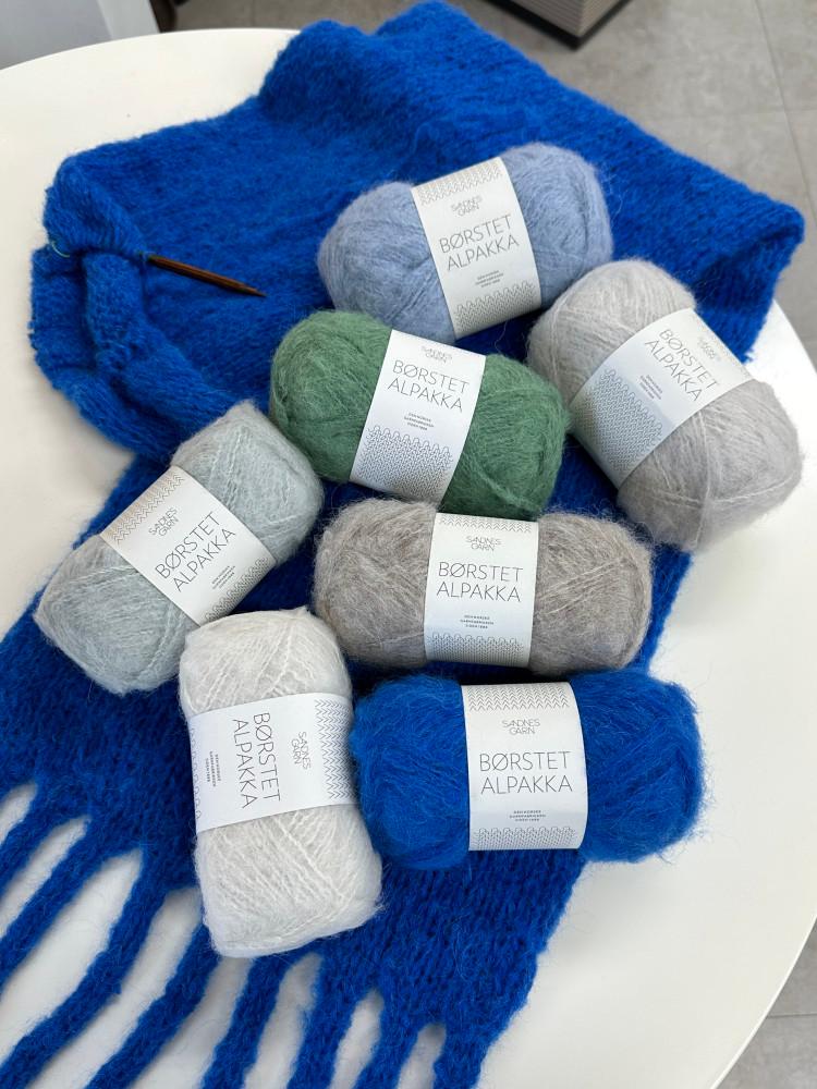 [산네스간 - 보스텟 알파카] 브러쉬드 알파카 96%, 나일론 4% 페루산 알파카 원사 두꺼운 모헤어