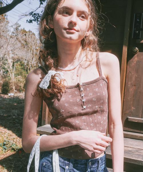 HEART BUTTON GOLGI SLEEVELESS EYELET BROWN