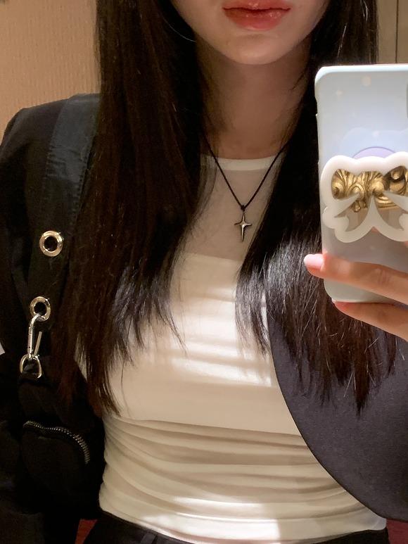 이브아 크로스 네크리스