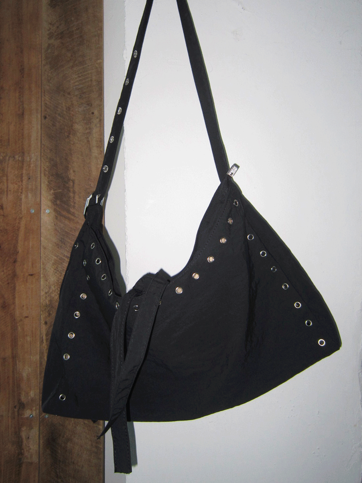 온마인드 PUNCHING NYLON BAG