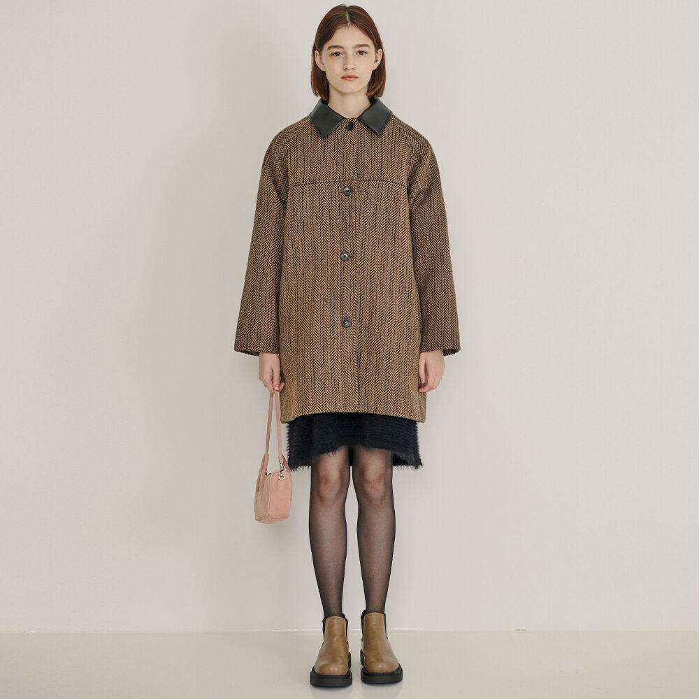 LEATHER COLLAR HERRINGBONE COAT