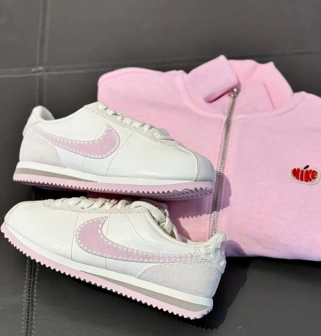 나이키 코르테즈 발렌타인 데이 에디션 운동화 HV6012-161