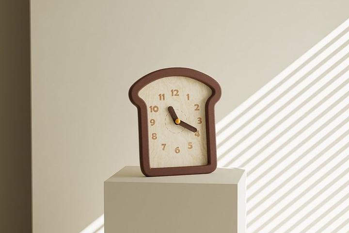 [해외] 미드센츄리 빈티지 토스트 무소음 벽시계 인테리어 오브제 우드 벽시계