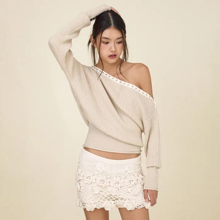 ASYMMETRIC EYELET KNIT TOP (IVORY)