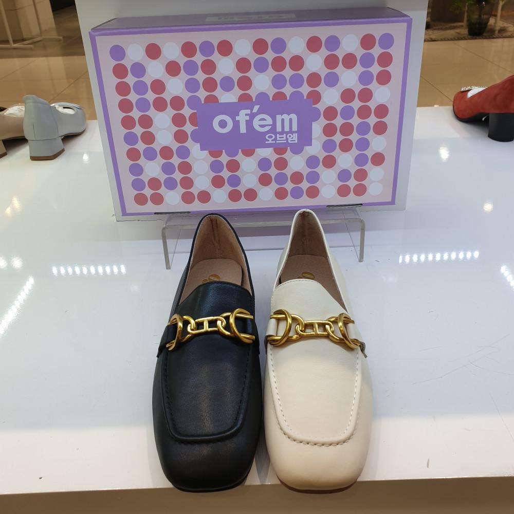 [오브엠]소가죽 금 장식 로퍼 3CM(F23OB503)-2COLOR