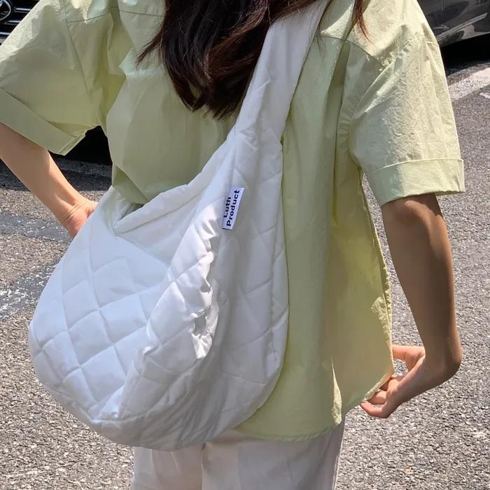 Melon Bread Quilted Bag(메론빵백) _ WHITE