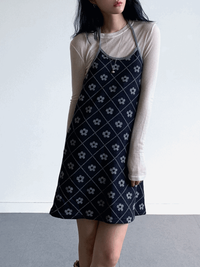 홀터넥 플라워 미니 니트 원피스