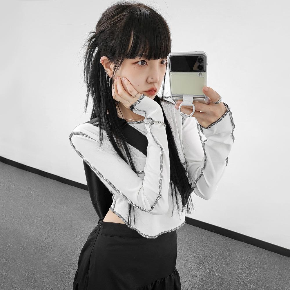 히키모드 아웃라인 오버로크 스티치 데일리 긴팔 크롭티셔츠