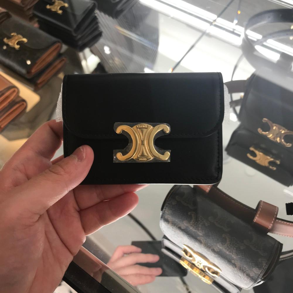 셀린느 트리옹프 카드지갑 트리오페 카드홀더 10I583DPV