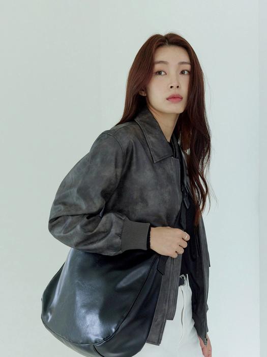 신세틱 레더 하프문 크로스백 [블랙]