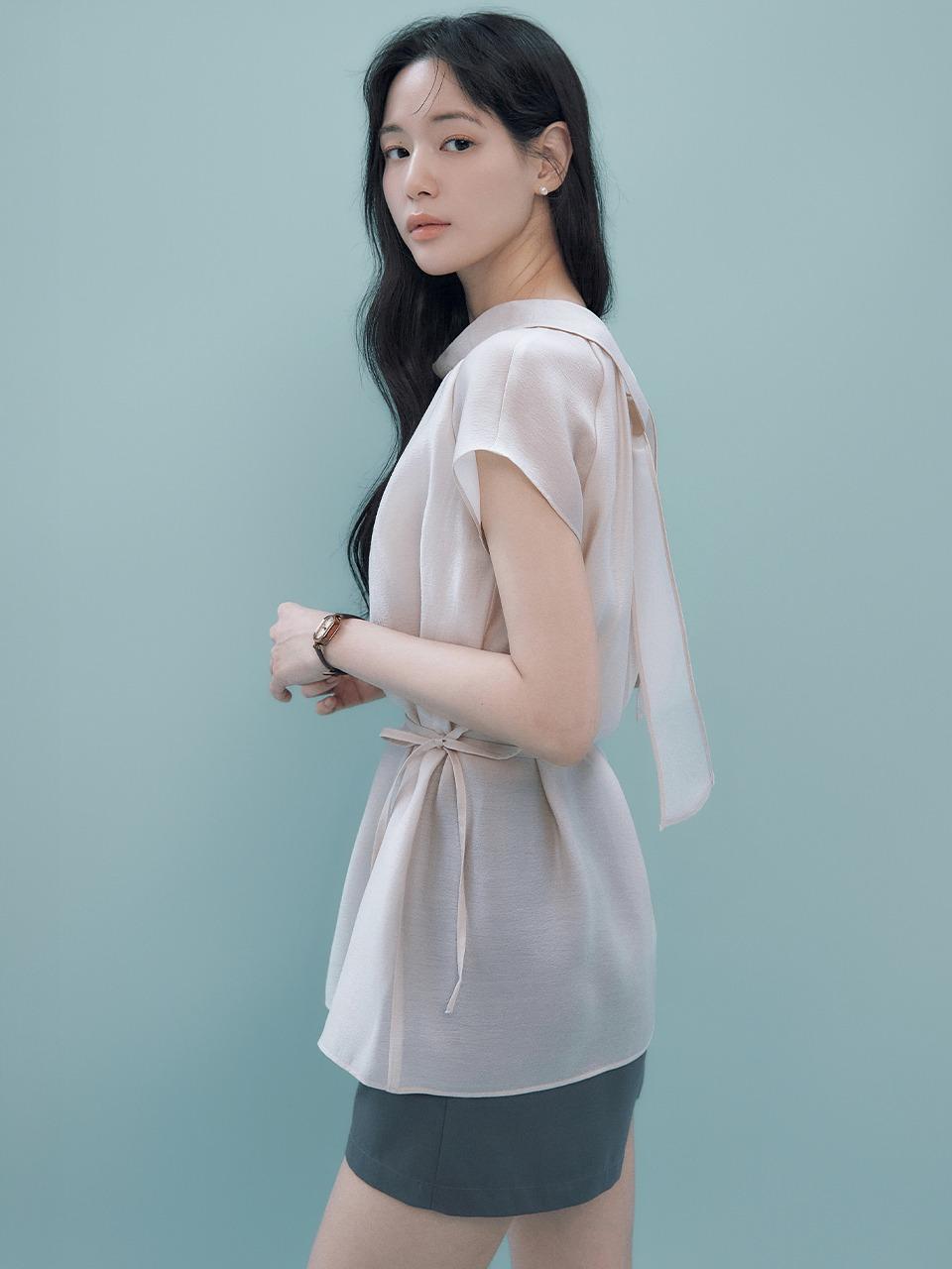 [5/7 순차배송] Nuppu shirring blouse
