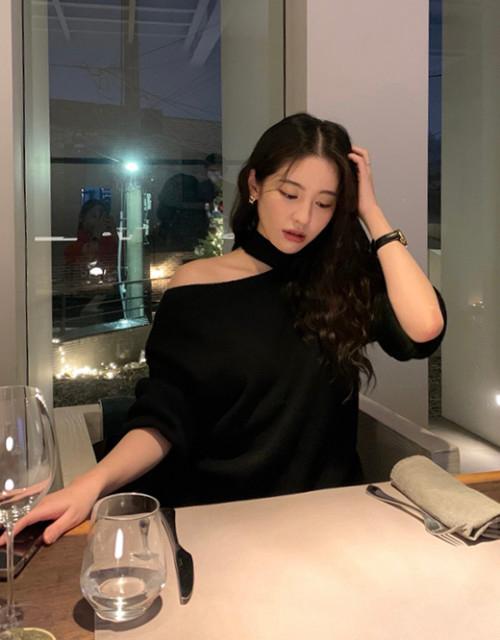 [세일] 뮤즈 홀터 니트 (2color)