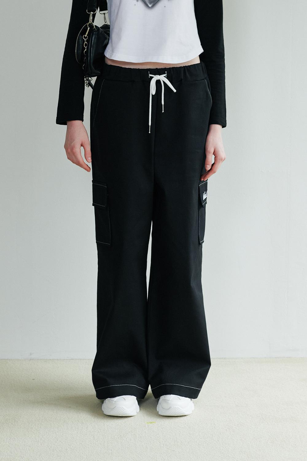 Stitch Cargo Pants - BLACK