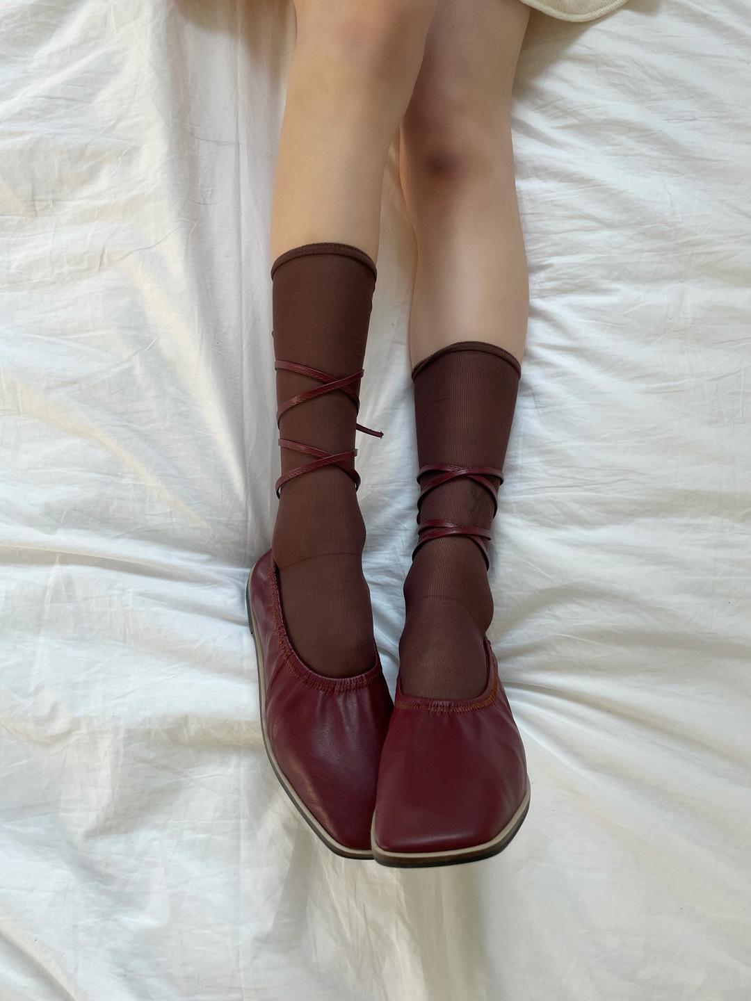 lace-up flat shoes (deep red)
