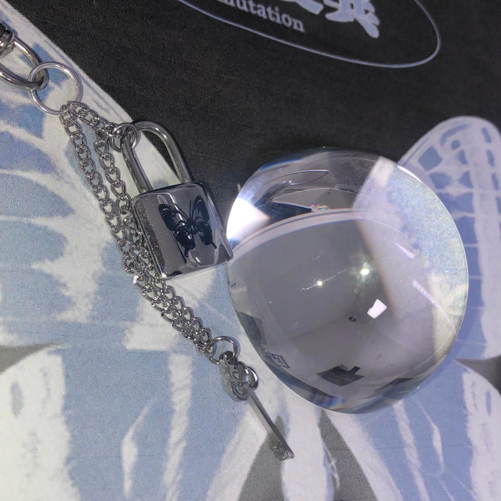 자물쇠와 열쇠 키링 (자물쇠 나비 각인)