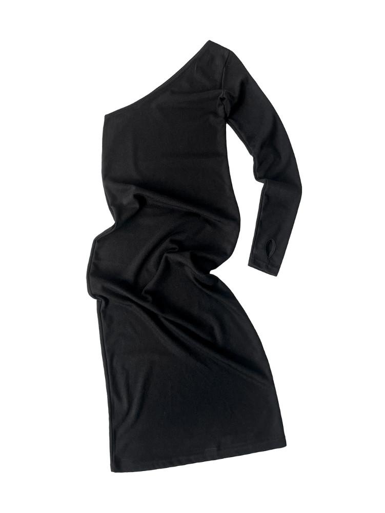 Unbalance black dress