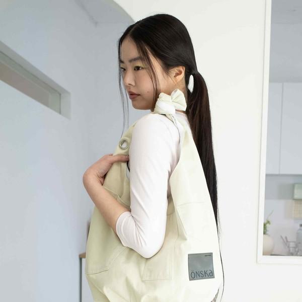 REVERSIBLE POCKET BAG (LIGHT YELLOW & WHITE)
