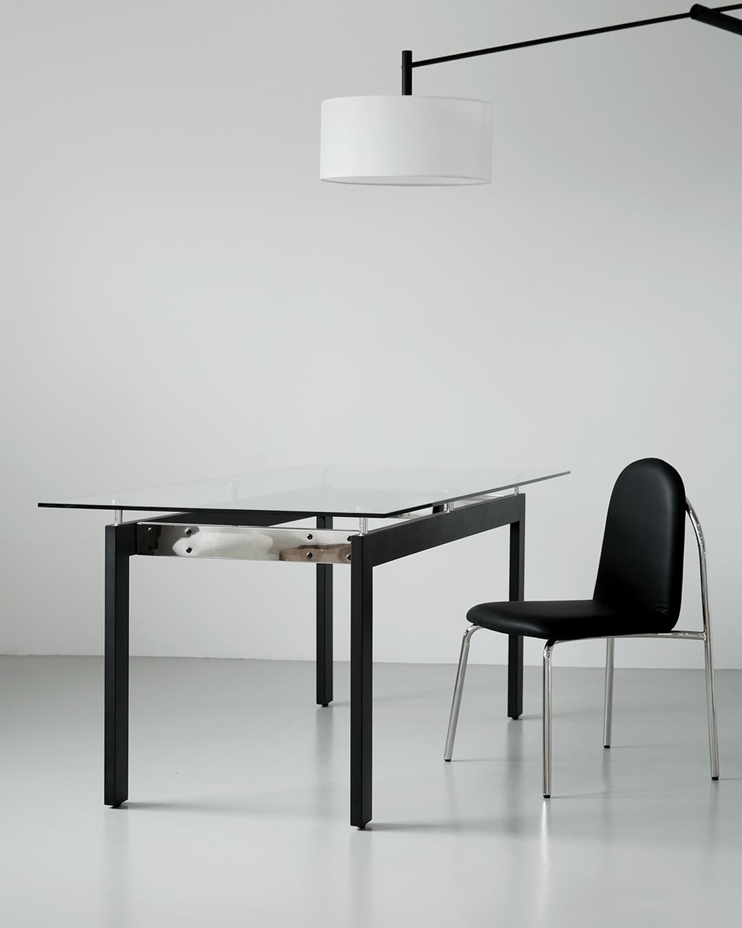 LIGHT TABLE | 라이트 테이블