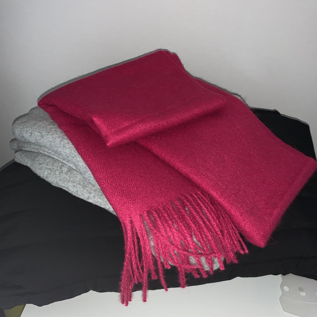 Ce deep pink over muffler