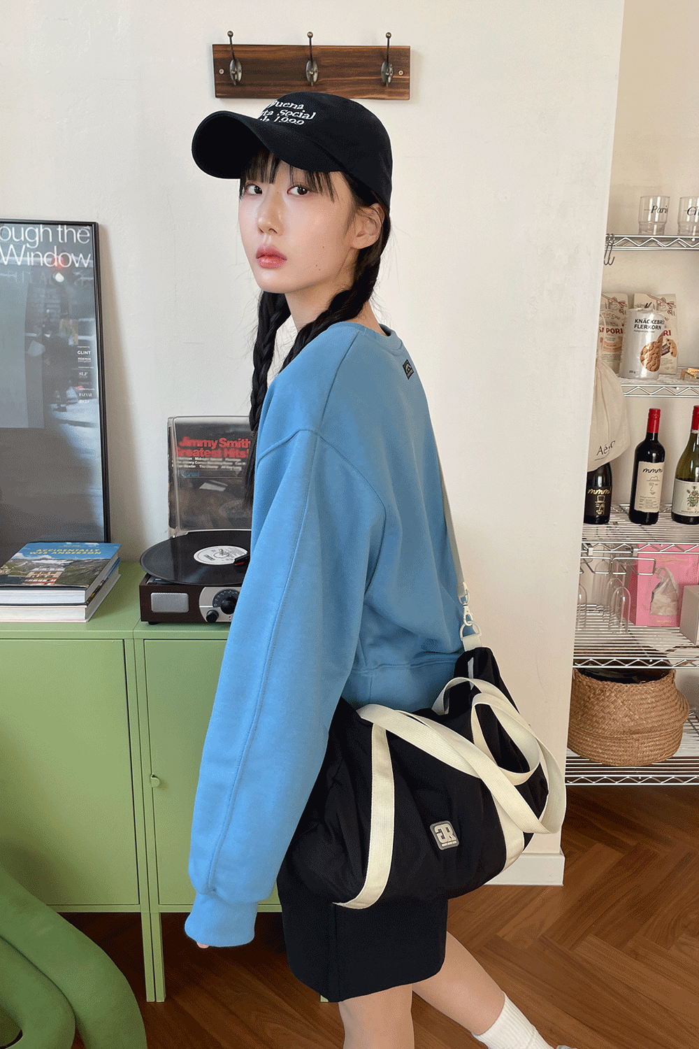 라벨 크롭 맨투맨