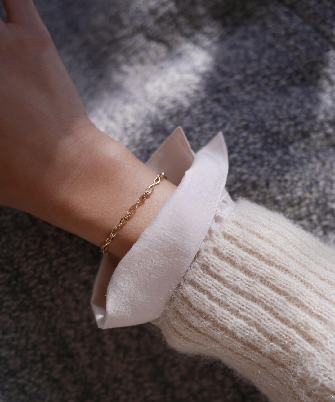 loop bracelet