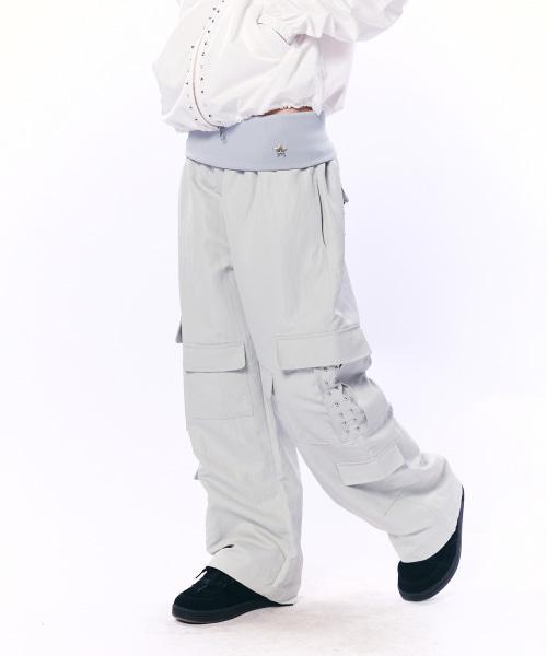 MULTI-POCKET STUDDED PANTS / LIGHT GRAY