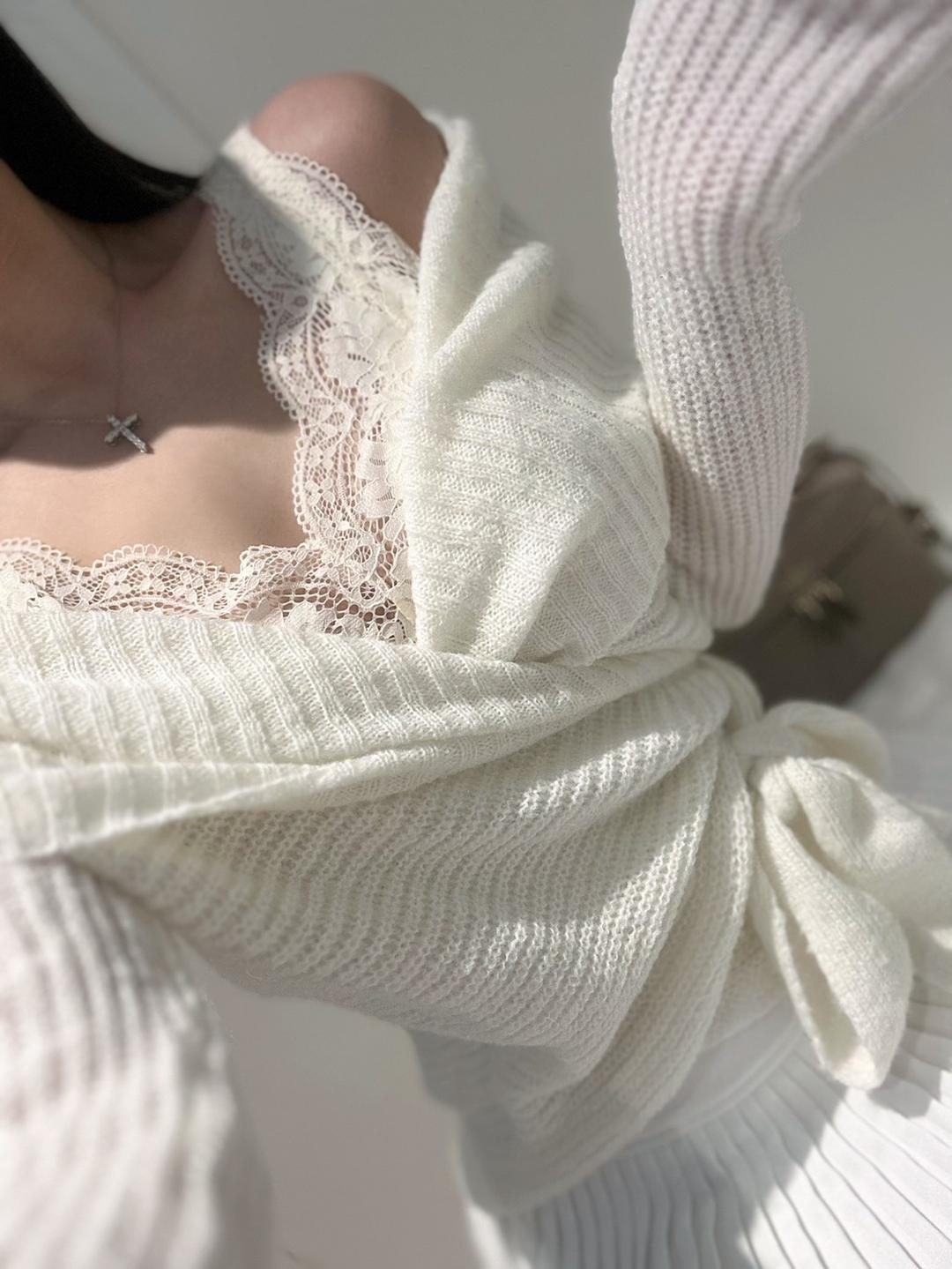 샤린느 블랙슈가 랩 니트 (high quality수입의류)