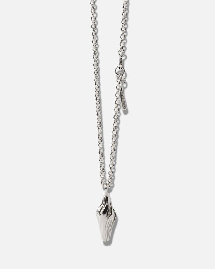 FLOWER BUD PENDANT NECKLACE