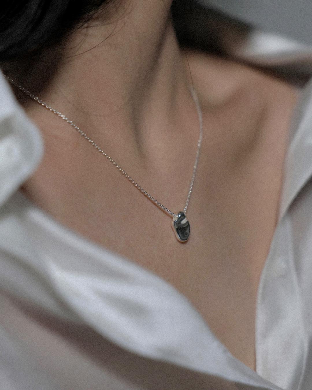 [925 silver] Bold wave necklace