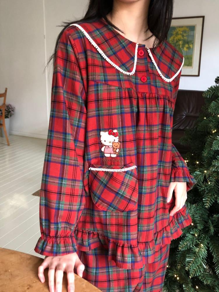 [SANRIO] 크리스마스 키티 파자마세트 - 레드체크
