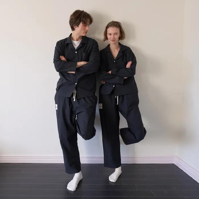 [29CM 단독] (uni)미드나잇인파리 모던 블랙 고밀도 순면 파자마