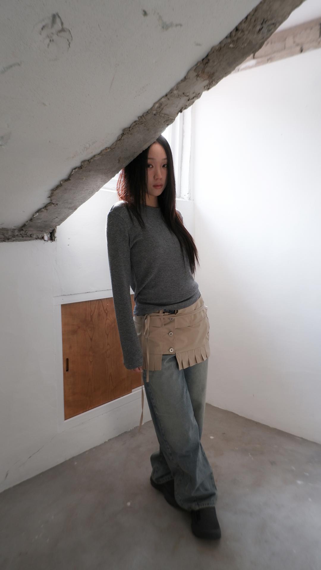 Fold strap pleats sk